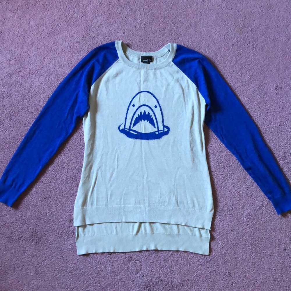 Rue 21 Blue Grey Shark Sweater Medium